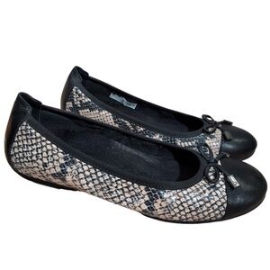 NWOT Vionic Snakeskin Bow Tie Ballet Flats Gray